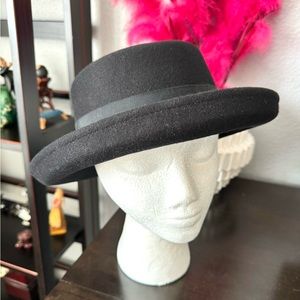 Black Wool Classic Hat with Bow
